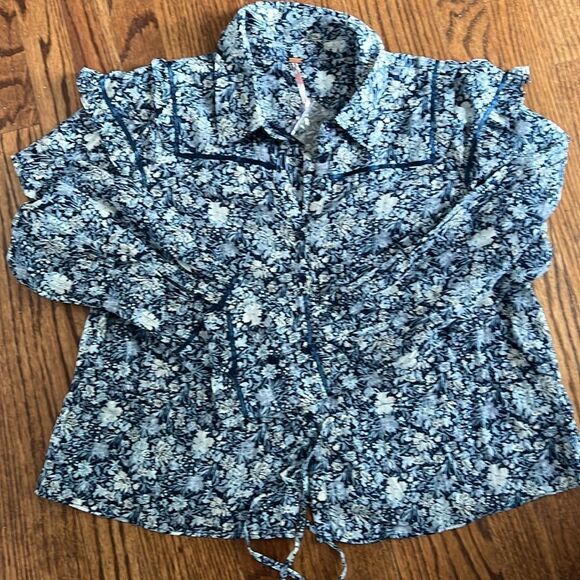 Free People Daybreak Floral Printed Blouse in Chambray Combo - Picture 8 of 8